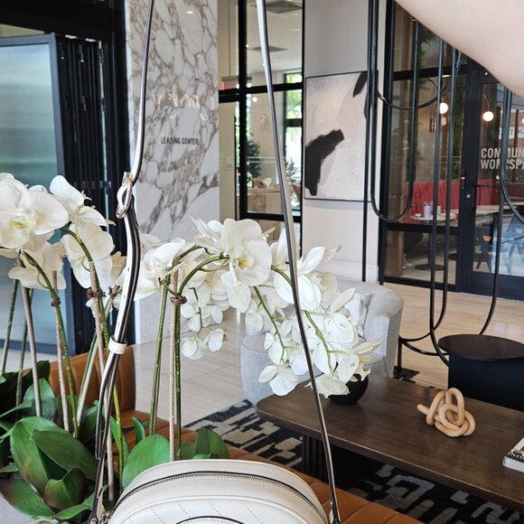 Gucci Blondie Mini Shoulder Bag - Picture 16 of 17